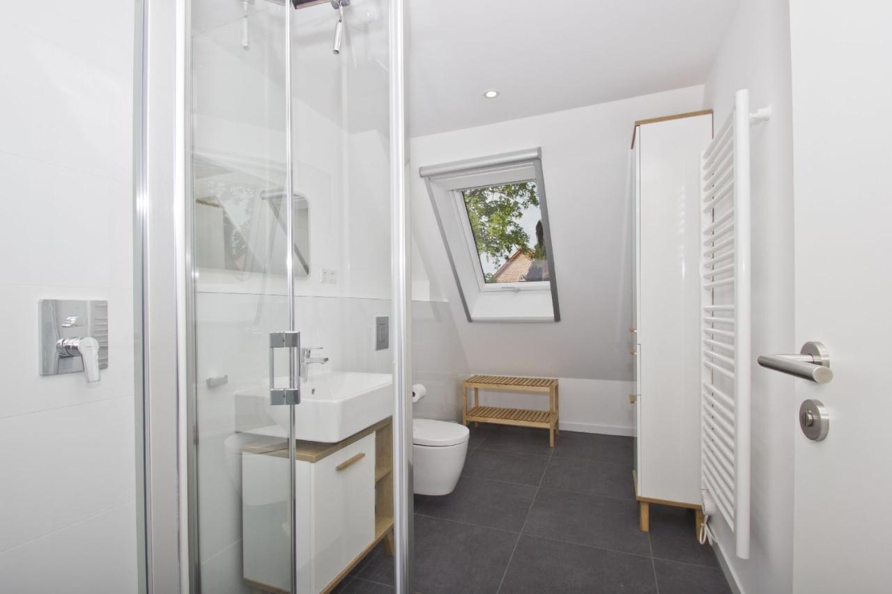 Gratis Nutzung Vom Ahoi Erlebnisbad Und Sauna In Sellin - Haus Inselwind Fewo Meerwellen Gross Zicker Exterior photo